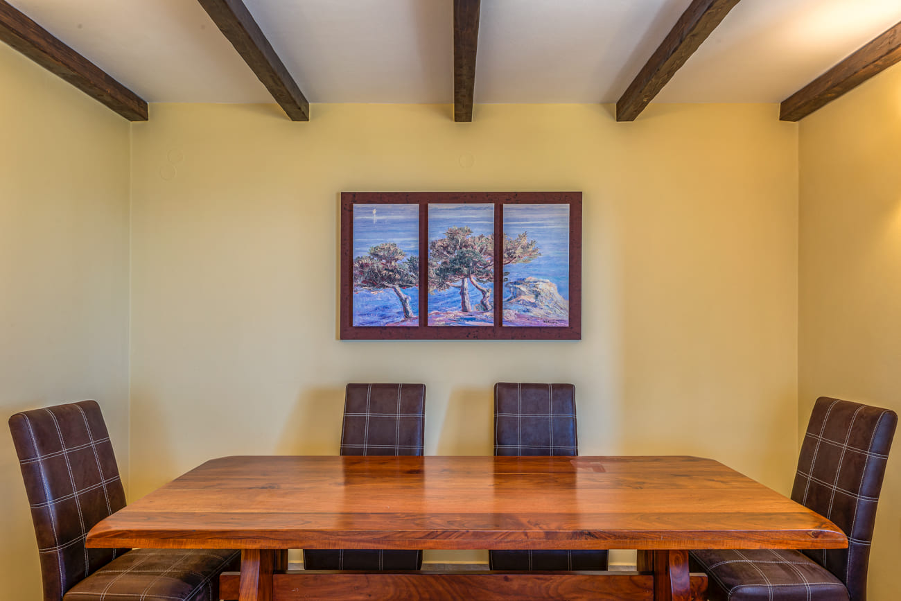 Dining room of Villa Harmony in Lourdata, Kefalonia