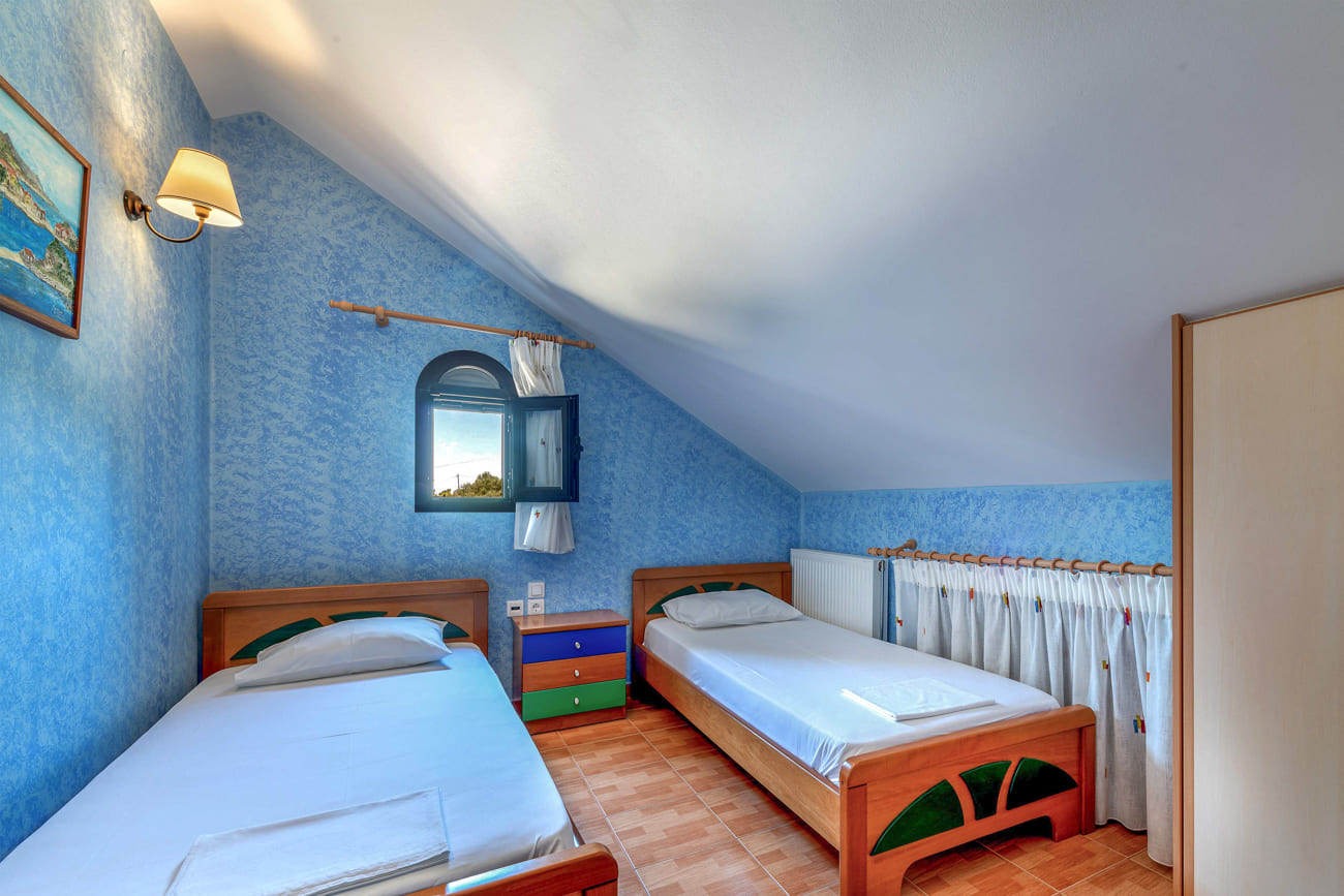 Double bedroom of Villa Harmony in Lourdata, Kefalonia