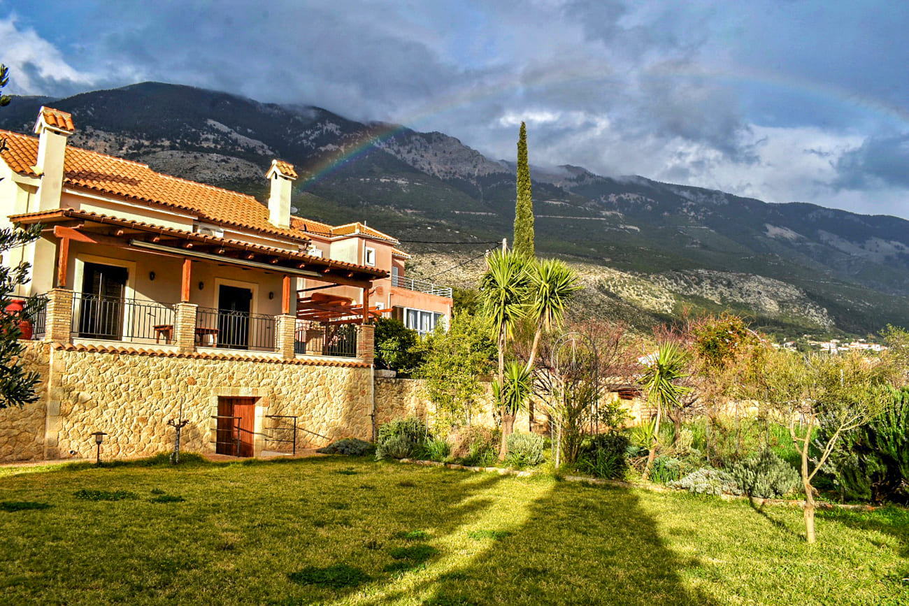 Garden view of Villa Harmony in Lourdata, Kefalonia