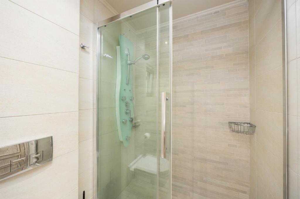 Bathroom of Pomegranate Tree Villa at Katelios, Kefalonia