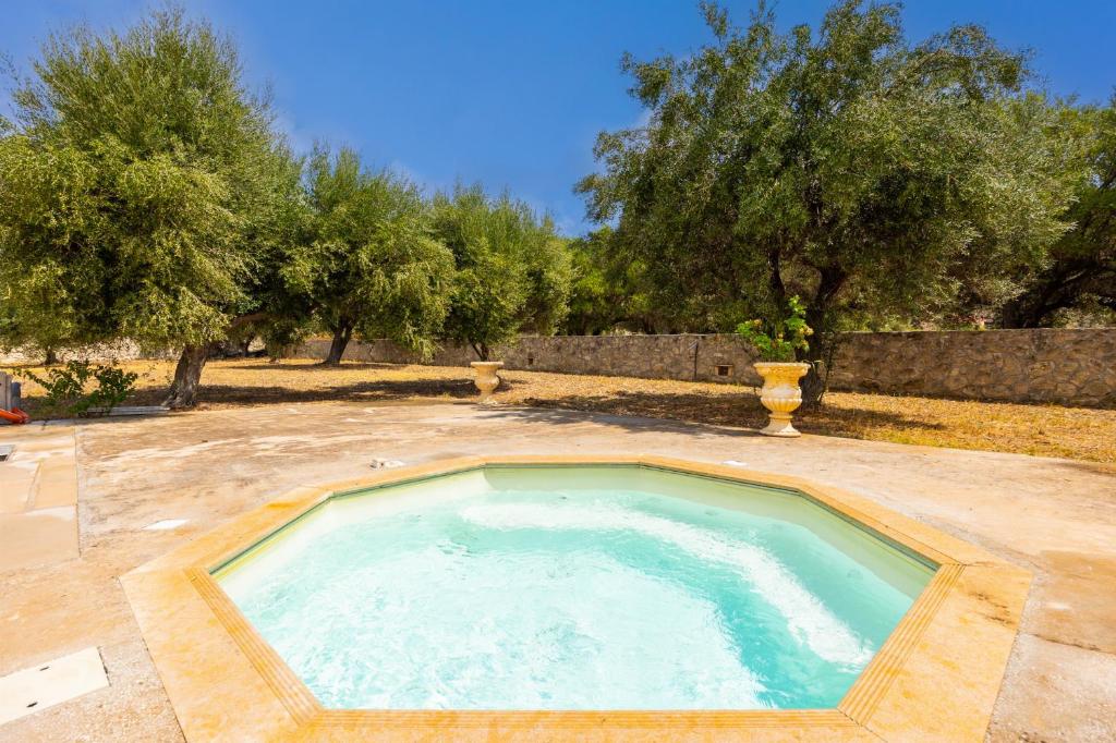 Jaccuzi of Pomegranate Tree Villa at Katelios, Kefalonia