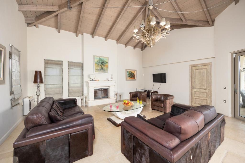Living room of Pomegranate Tree Villa at Katelios, Kefalonia