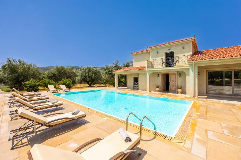 Pool area of Pomegranate Tree Villa at Katelios, Kefalonia