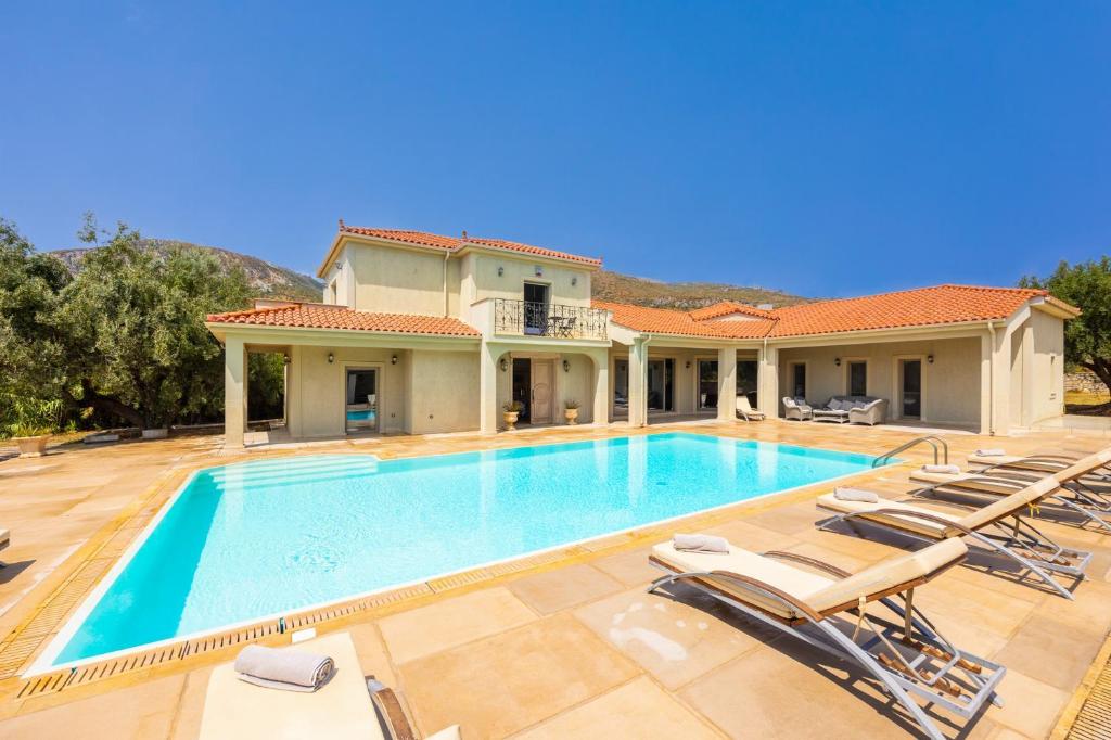 Pool area of Pomegranate Tree Villa at Katelios, Kefalonia